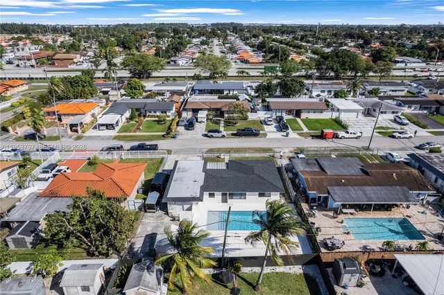 11610 NW 57th Ct, Hialeah, FL 33012