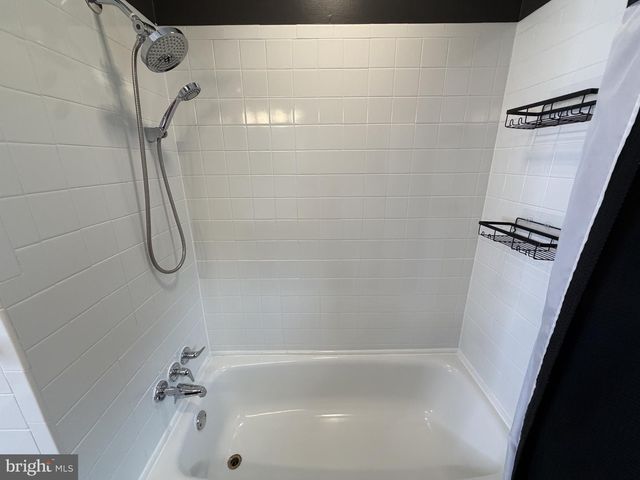 2102 ELDER DR, Wilmington, DE 19808