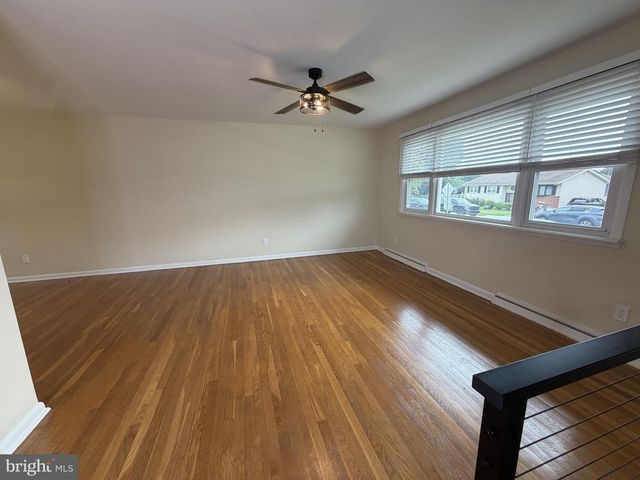 2102 ELDER DR, Wilmington, DE 19808