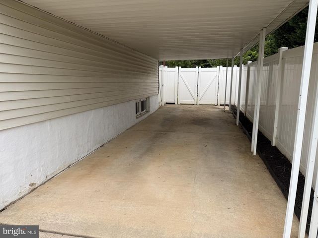 2102 ELDER DR, Wilmington, DE 19808