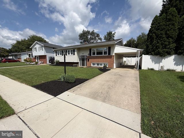 2102 ELDER DR, Wilmington, DE 19808