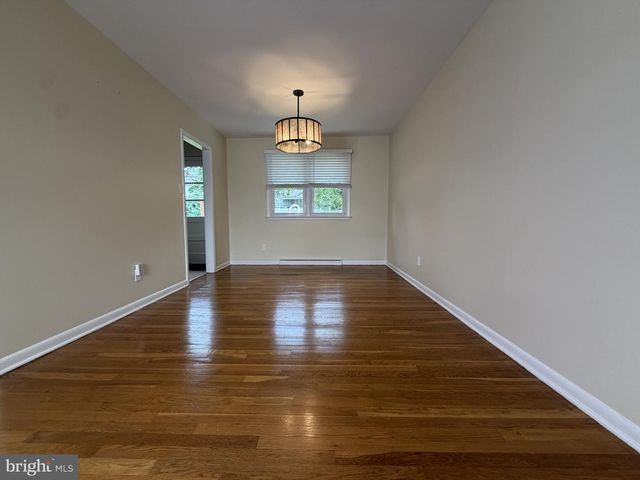 2102 ELDER DR, Wilmington, DE 19808