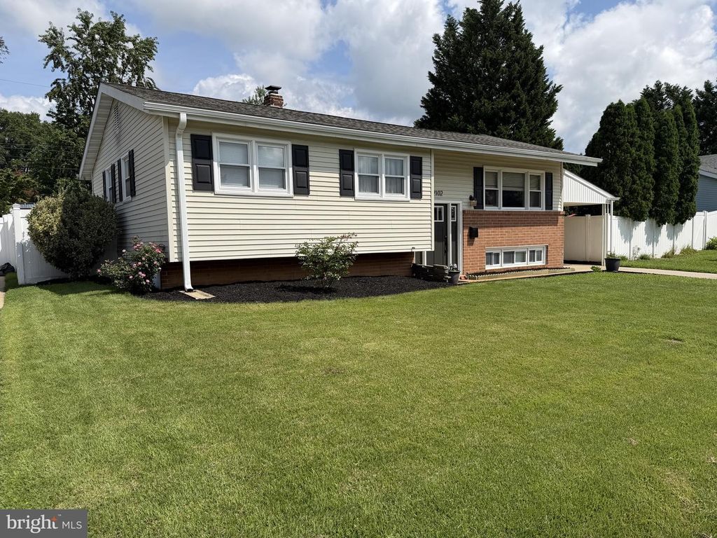 2102 ELDER DR, Wilmington, DE 19808