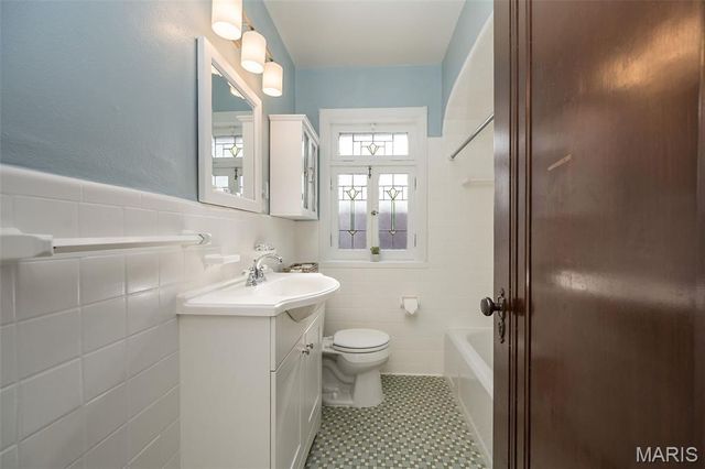 3915 Prather Avenue, St Louis, MO 63109