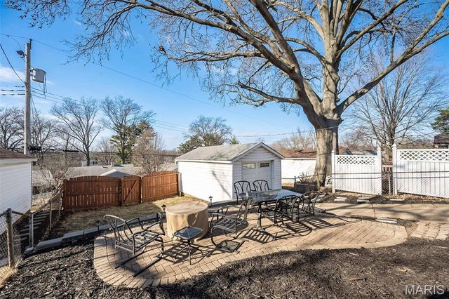 3915 Prather Avenue, St Louis, MO 63109