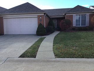 18812 Linden Drive, Clinton Charter Township, MI 48036