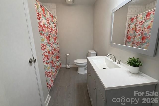 911 Hickory Grove Road, Gastonia, NC 28056