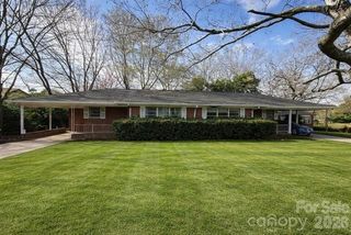 911 Hickory Grove Road, Gastonia, NC 28056