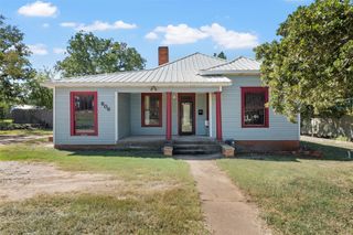 506 E MAIN Street, Hamilton, TX 76531