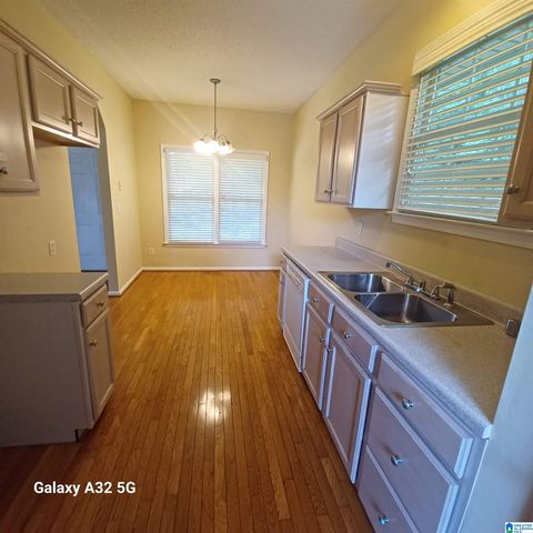 1001 PARKWOOD CIRCLE, Birmingham, AL 35215