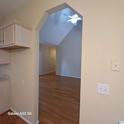 1001 PARKWOOD CIRCLE, Birmingham, AL 35215