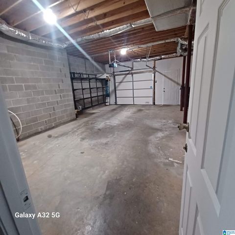 1001 PARKWOOD CIRCLE, Birmingham, AL 35215