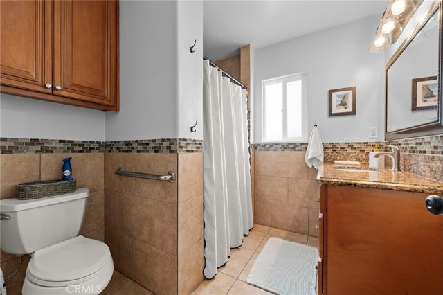 6402 Raymond Avenue, Long Beach, CA 90805