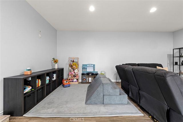 6402 Raymond Avenue, Long Beach, CA 90805