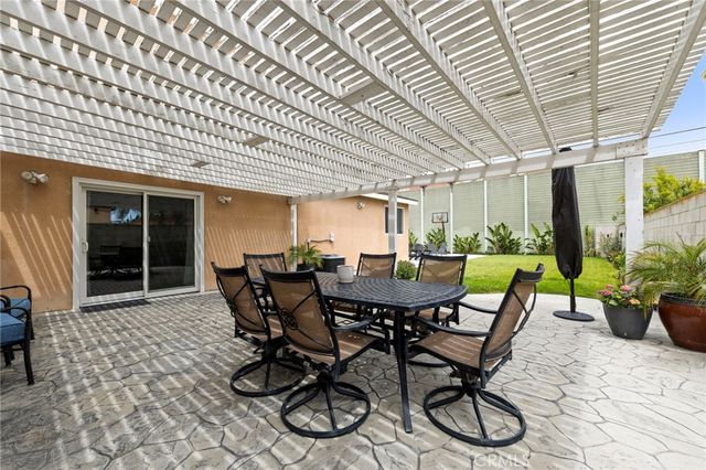 6402 Raymond Avenue, Long Beach, CA 90805