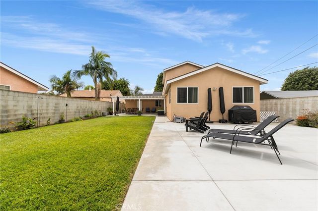 6402 Raymond Avenue, Long Beach, CA 90805