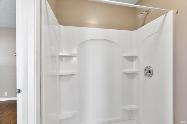 262 N ST RD 39, Monticello, IN 47960