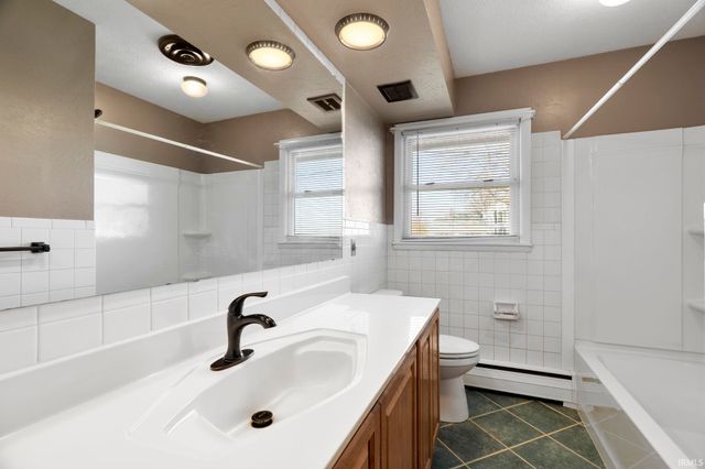 262 N ST RD 39, Monticello, IN 47960