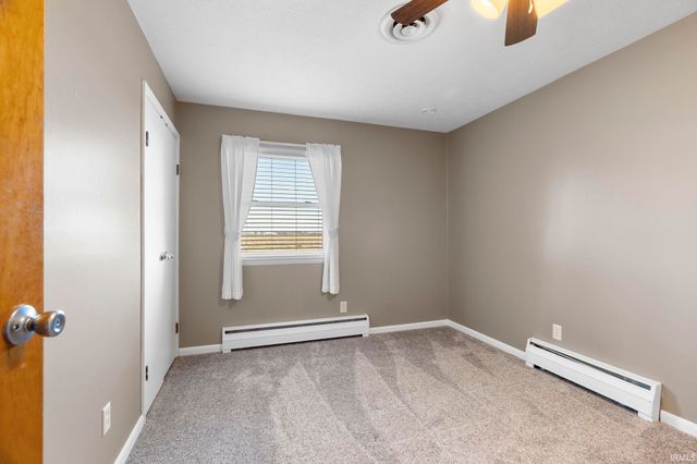 262 N ST RD 39, Monticello, IN 47960