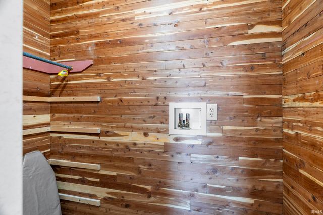 262 N ST RD 39, Monticello, IN 47960