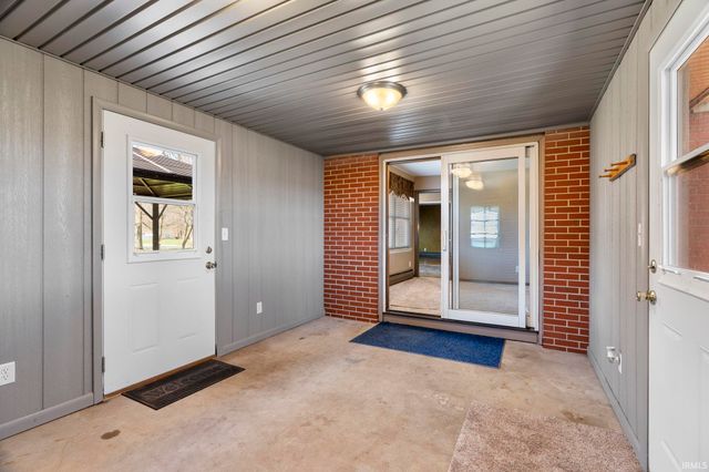 262 N ST RD 39, Monticello, IN 47960