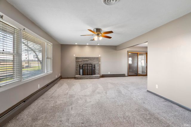 262 N ST RD 39, Monticello, IN 47960