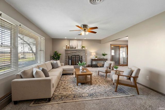 262 N ST RD 39, Monticello, IN 47960