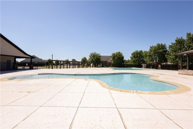 7233 Charlotte Avenue, Springdale, AR 72762