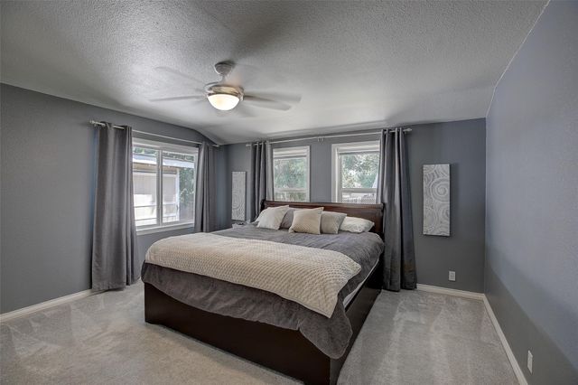 1902 E 18th ST, Georgetown, TX 78626