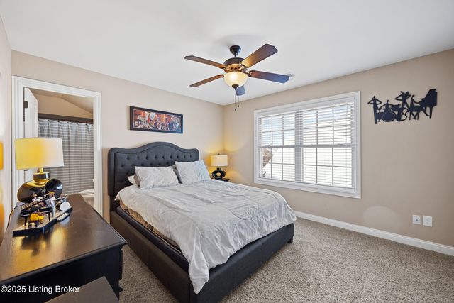 11101 Pebble Creek Dr, Louisville, KY 40241