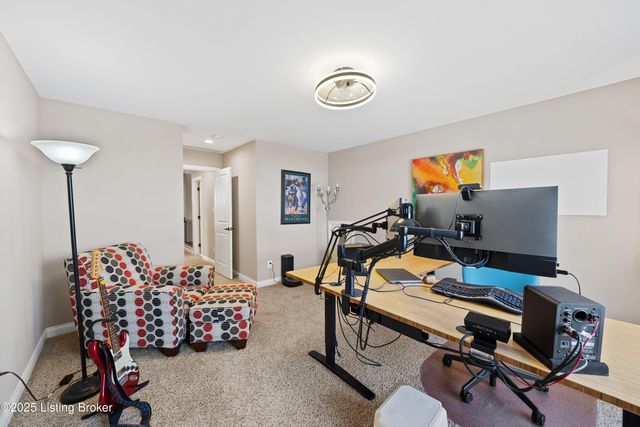 11101 Pebble Creek Dr, Louisville, KY 40241