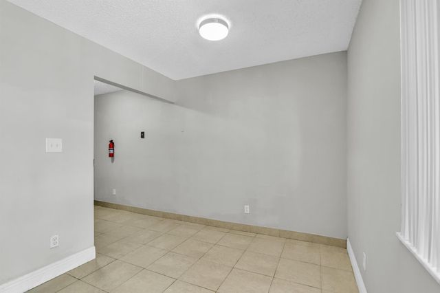 112 Meadows Circle, Boynton Beach, FL 33436