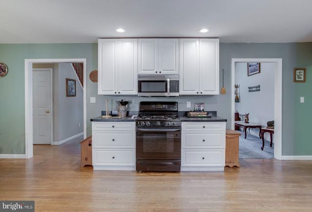 3220 COURTNEY SCHOOL RD, Midland, VA 22728