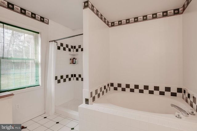 3220 COURTNEY SCHOOL RD, Midland, VA 22728