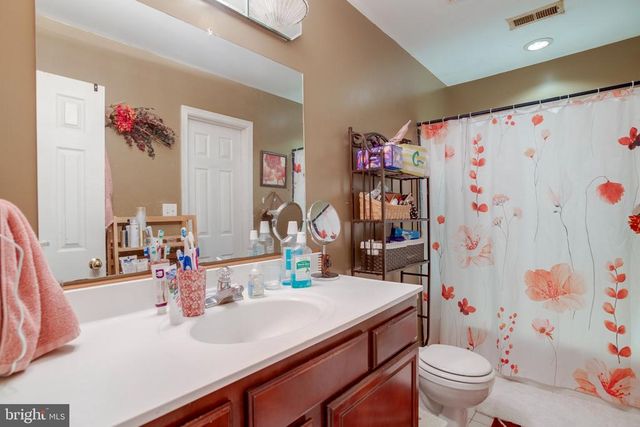 3220 COURTNEY SCHOOL RD, Midland, VA 22728