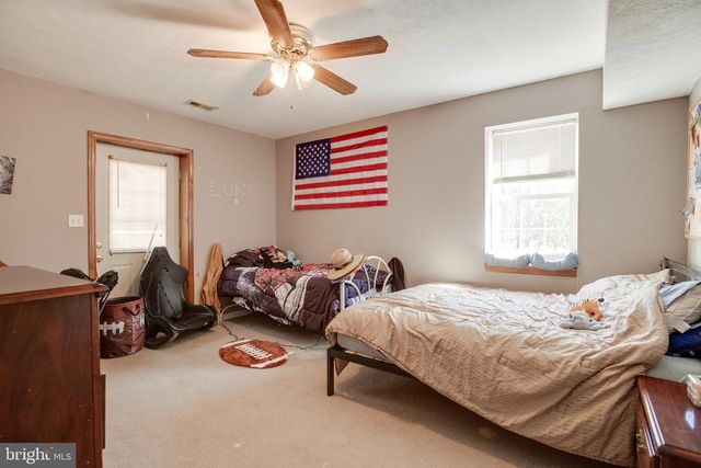 3220 COURTNEY SCHOOL RD, Midland, VA 22728