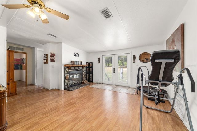 19551 SE 42ND PLACE, Morriston, FL 32668