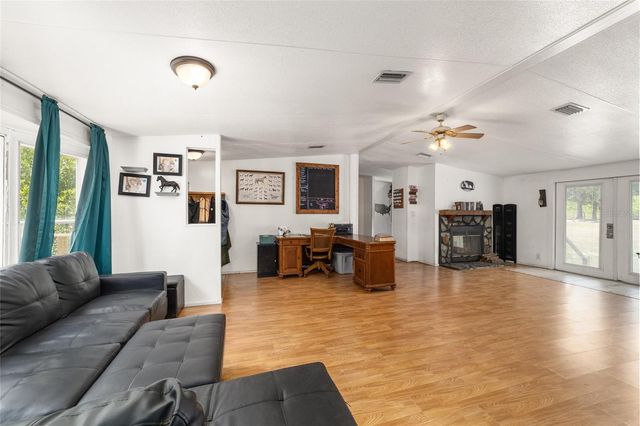 19551 SE 42ND PLACE, Morriston, FL 32668