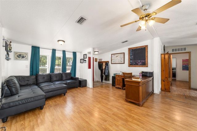 19551 SE 42ND PLACE, Morriston, FL 32668