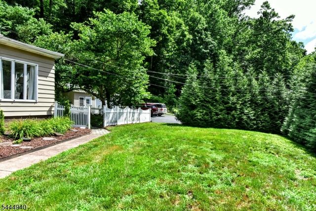 508 Pat Hamburg Tpke, West Milford Twp., NJ 07480