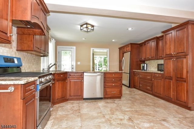 508 Pat Hamburg Tpke, West Milford Twp., NJ 07480