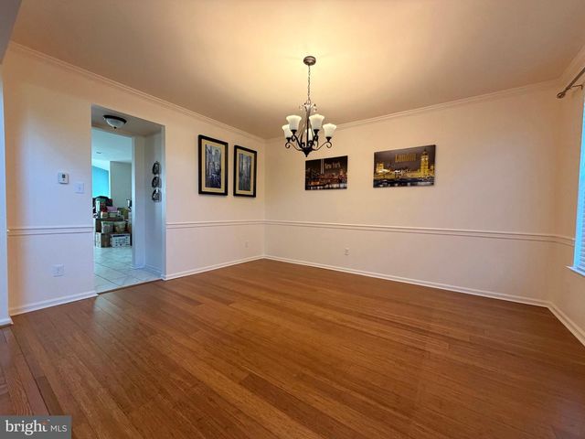 894 YORKSHIRE DR, Breinigsville, PA 18031