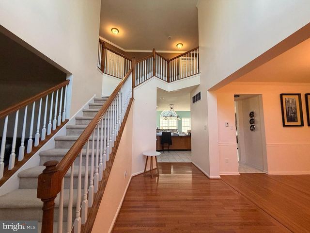 894 YORKSHIRE DR, Breinigsville, PA 18031