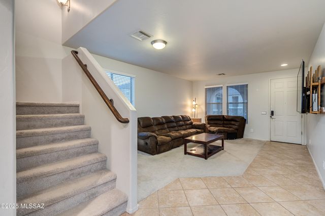 12517 E Red Iron Trail, Vail, AZ 85641