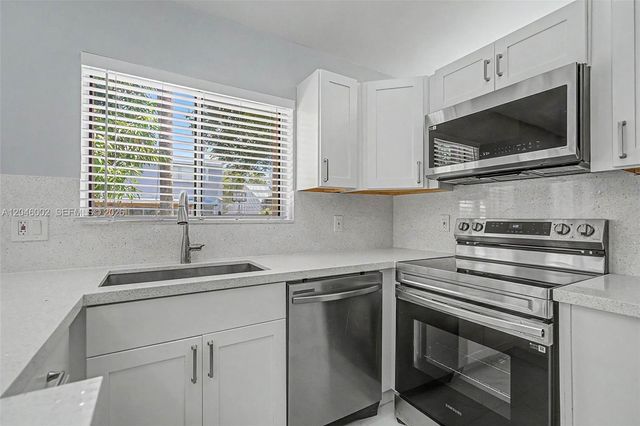 13765 SW 145th Street, Miami, FL 33186