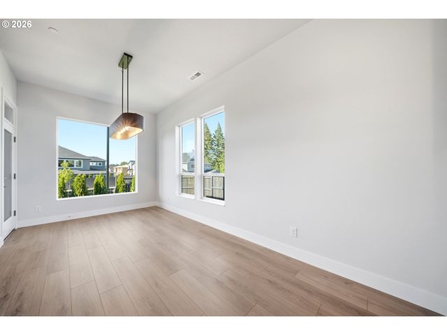 3718 N 12TH Cir, Ridgefield, WA 98642