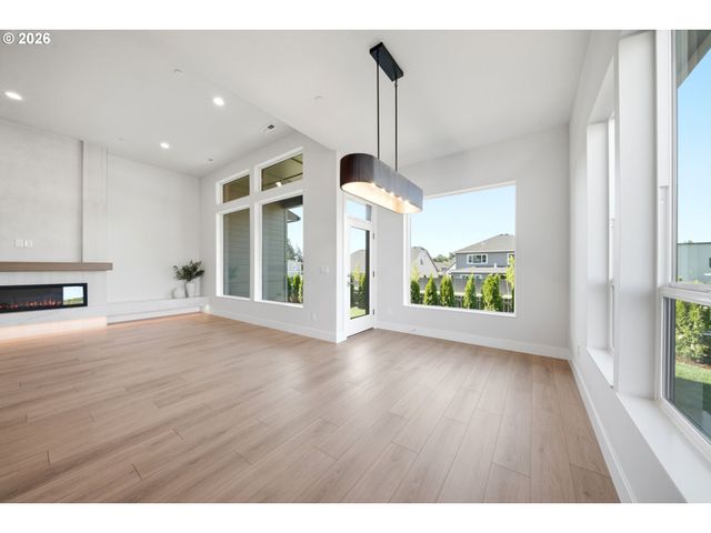 3718 N 12TH Cir, Ridgefield, WA 98642