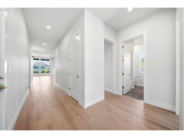 3718 N 12TH Cir, Ridgefield, WA 98642