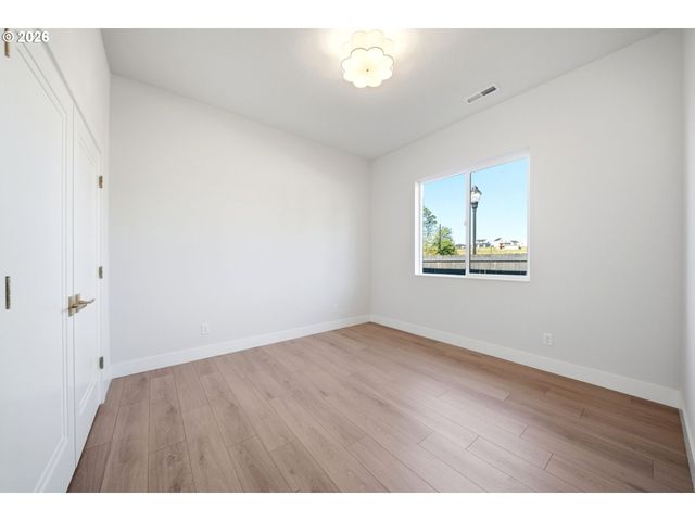 3718 N 12TH Cir, Ridgefield, WA 98642