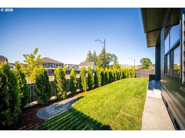 3718 N 12TH Cir, Ridgefield, WA 98642